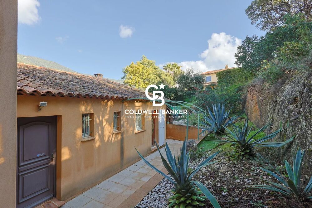 � vendre  Maison Rayol-Canadel-sur-Mer (83820)