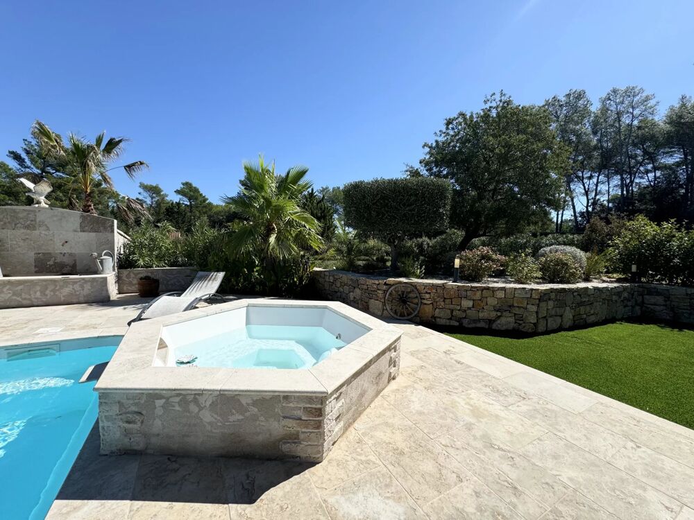 � vendre  Maison Le Cannet-des-Maures (83340)