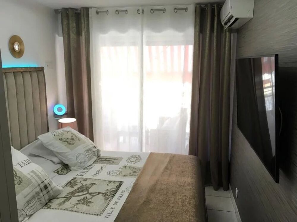 Location Appartement JUAN LES PINS - F2 meublé avec grand balcon Juan-les-pins