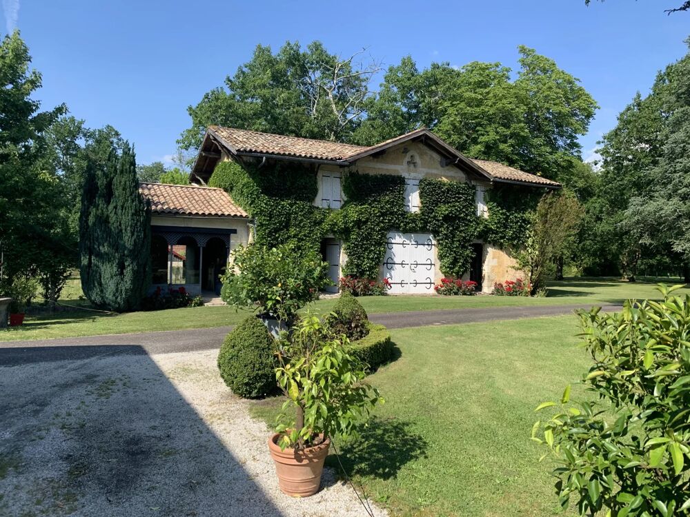 PROPRIETE EXCEPTIONNELLE DE 386 M² AVEC NOMBREUSES DEPENDANCES