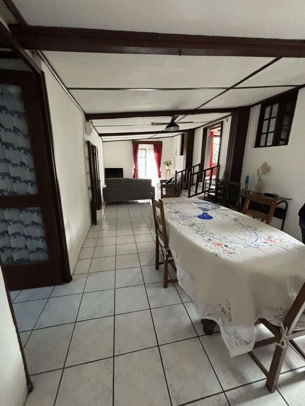 Location Maison Maison meublée - 5/6 pièces - 110 m² Saint-gilles les hauts