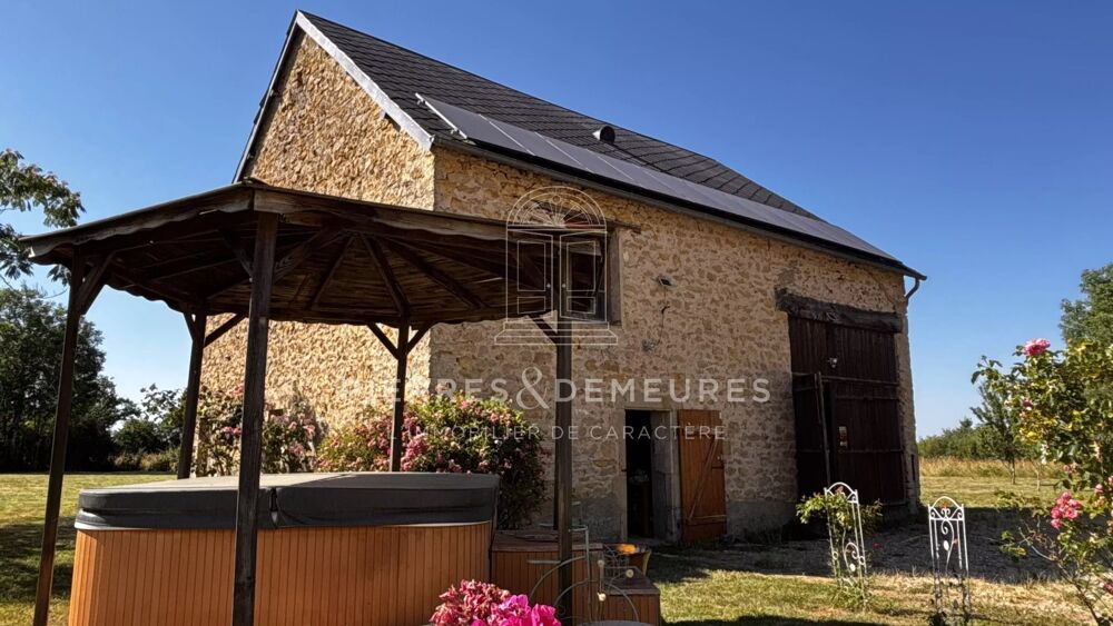 FERMETTE RENOVEE AVEC DEPENDANCES