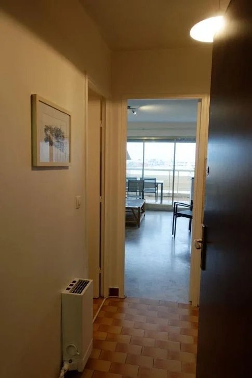Location Appartement F1 de 25m² avec cave et parking Juan-les-pins