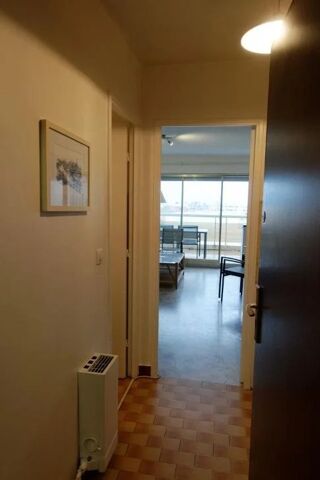 Location Appartement F1 de 25m² avec cave et parking Juan-les-pins