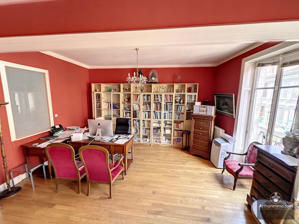 Vente Appartement APPARTEMENT BOURGEOIS D'ENVIRON 165 M² AVEC ASCENSEUR Roanne