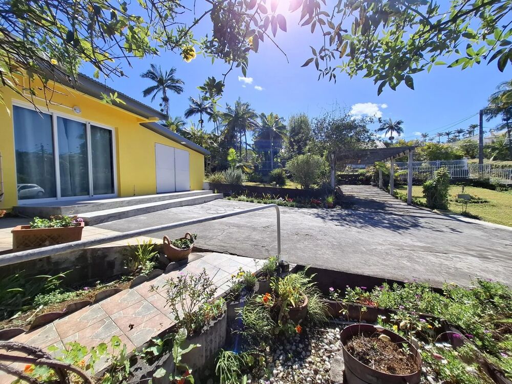 Vente Maison SD3383 : MAISON A VENDRE SUR PARCELLE DE 1973m² LE TAMPON Le tampon