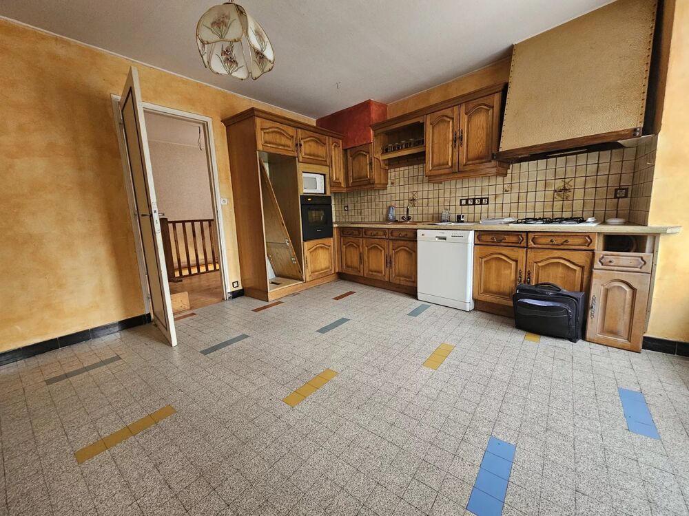 MAISON 210M² AVEC LOCAL COMMERCIALE