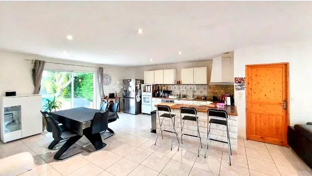 Maison 5 pièces 132 m² · à Aiguefonde · 132 m² · 220 000 €