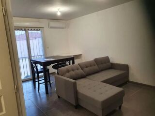  Immeuble  vendre 15 + pices 303 m