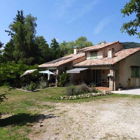   Maison individuelle � DESAIGNES Maison - 6 pi�ce(s) - 164 m�