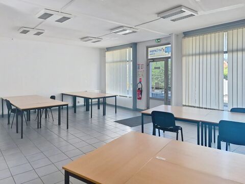   À VENDRE – Locaux professionnels à usage de bureaux – LAON (Vill 