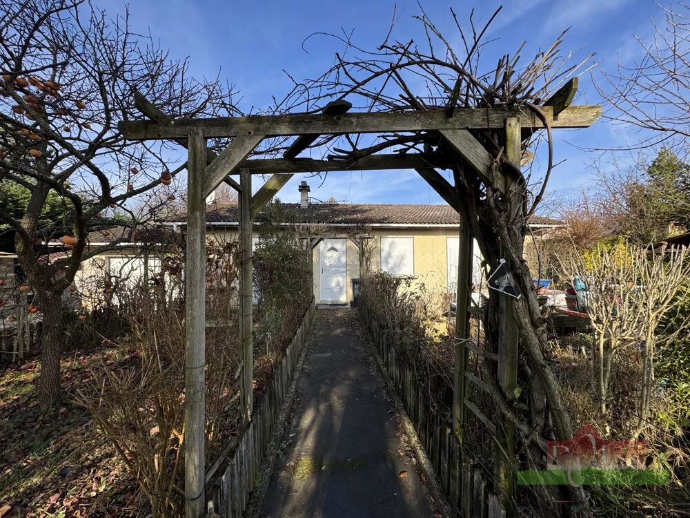 MONSTEROUX-MILIEU, Villa de plain pied T5 de 140m² avec un terra