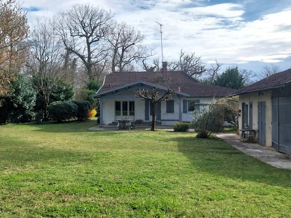 Vente Maison Maison Arcachonnaise 1938 – 150 m² – Terrain 1 250 m² – Centre d Salles