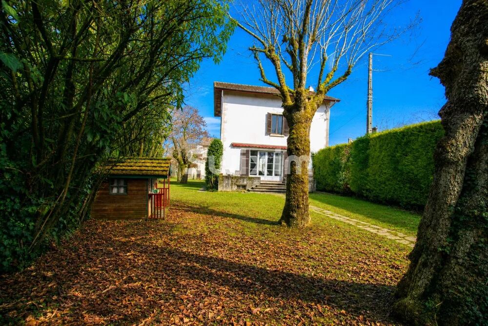 Propriété avec terrain constructible