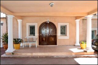  Maison à vendre 10 pièces 378 m²