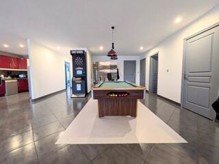  Maison � vendre 5 pi�ces 205 m�