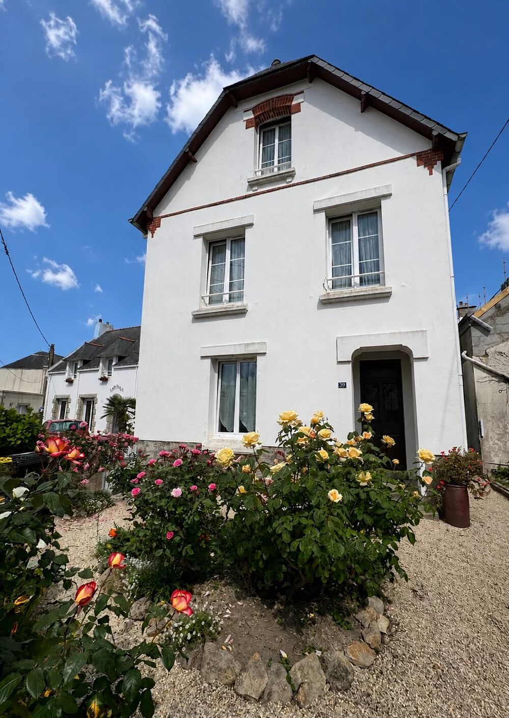 EXCLUSIVITÉ - CHARMANTE MAISON DE PAYS - 125 M² - STUDIO INDÉPEN