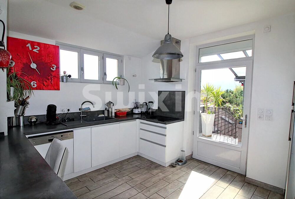 Vente Appartement AIX-LES-BAINS - BEAU T4 AVEC TERRASSE ENTRE VILLE ET LAC Aix-les-bains