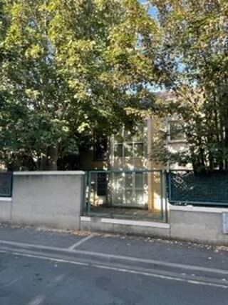  Immeuble  vendre 15 + pices 1000 m