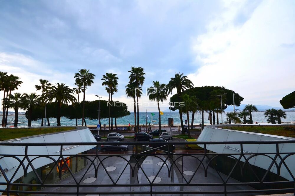 Vente Appartement CROISETTE, APPARTEMENT 93 M² , TERRASSE Cannes