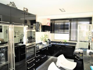  Appartement � vendre 3 pi�ces 84 m�