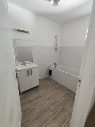  Appartement � louer 4 pi�ces 78 m�