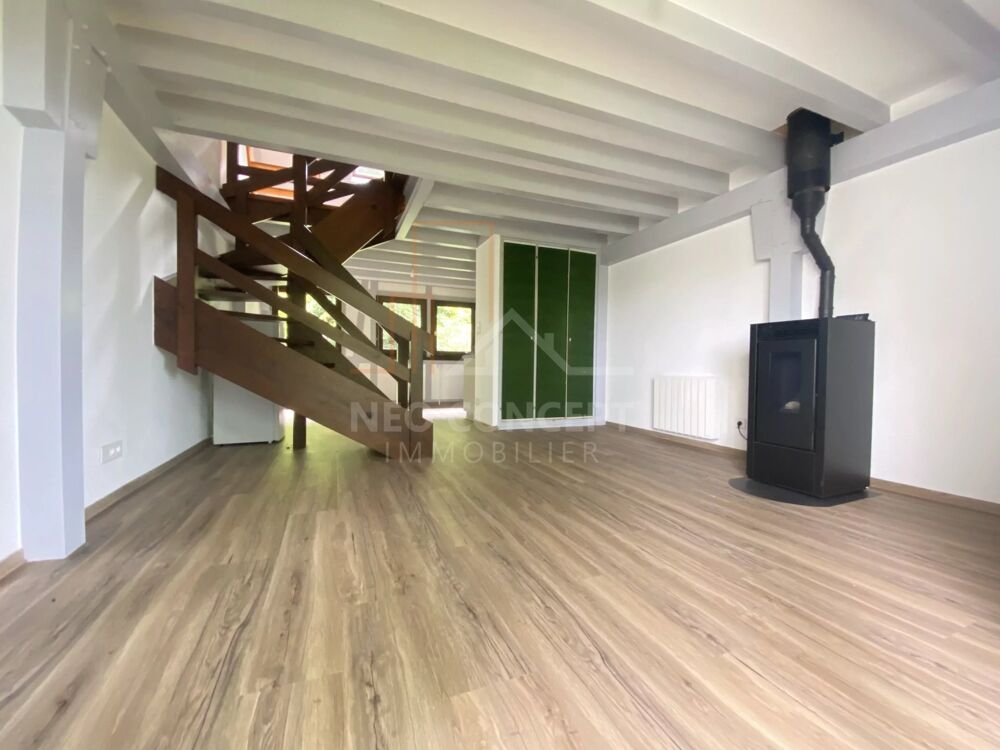 ?Maison mitoyenne de 60 m² 4 pièces + parking.