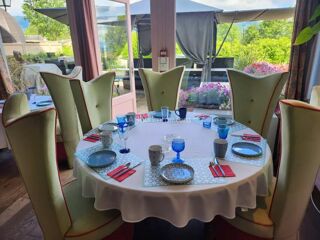  Maison  vendre 15 + pices 660 m