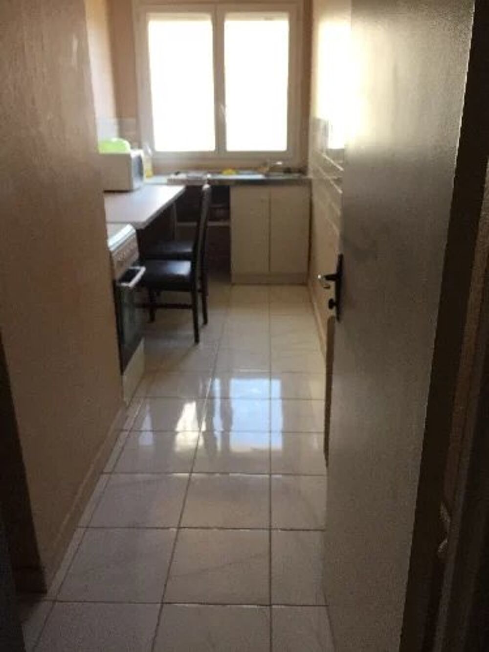 Location Appartement Chambre meublée - proche fac La source