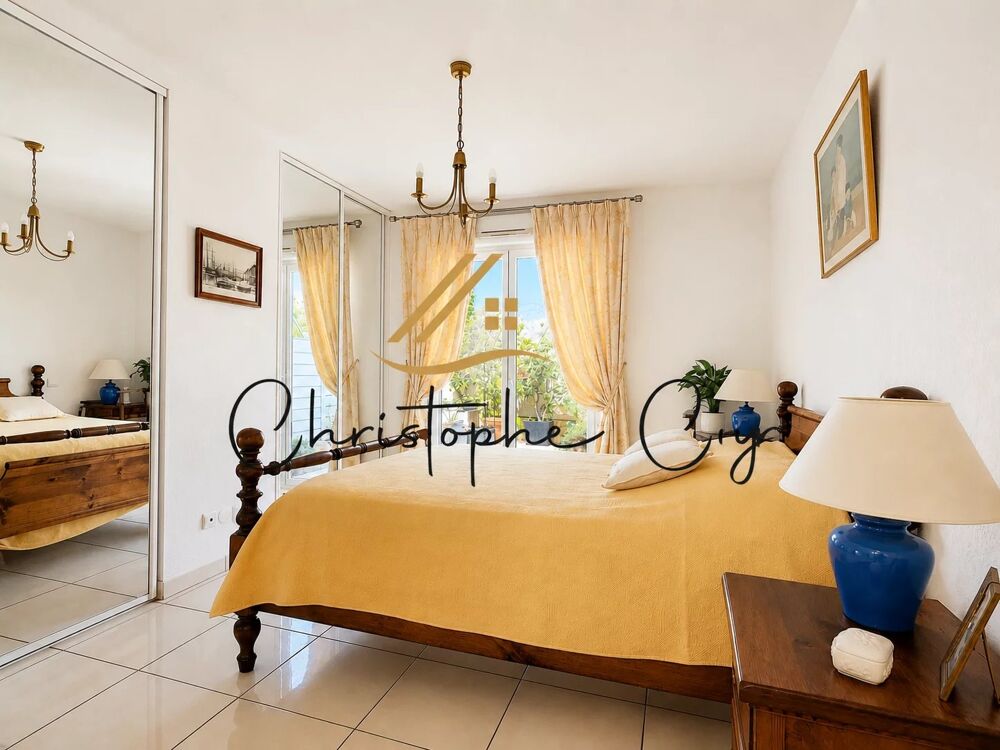 à vendre  Appartement Fréjus (83600)