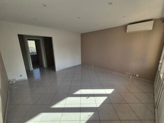 Location Appartement À LOUER – AGRÉABLE T3 EN REZ-DE-CHAUSSÉE AVEC GARAGE Le luc