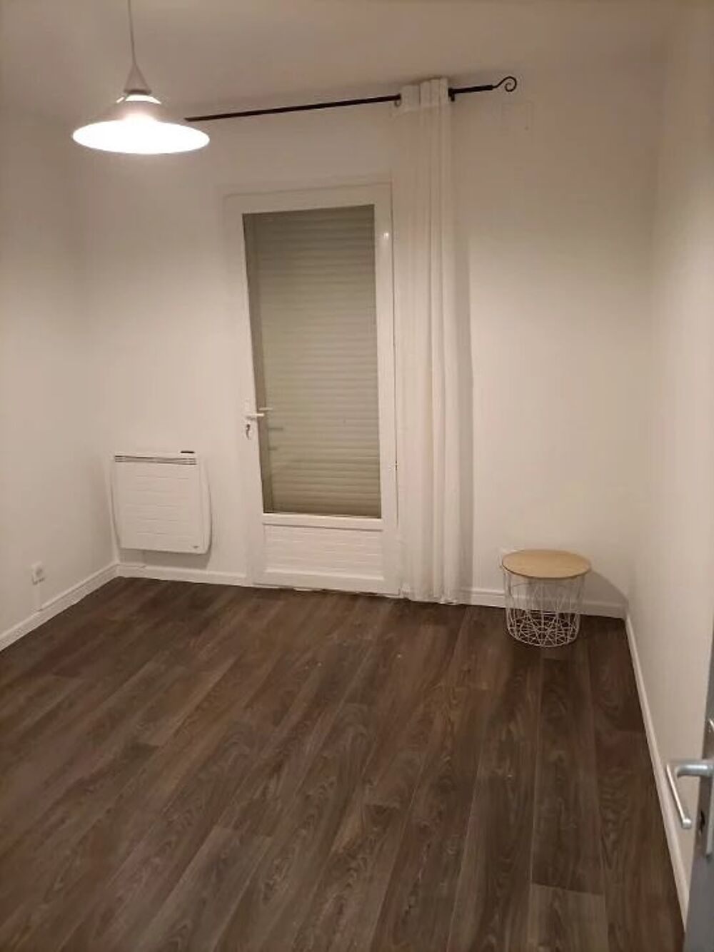 Location Appartement Quatre pièces de 75m² sur deux niveaux avec terrasse de 30m² et Grasse