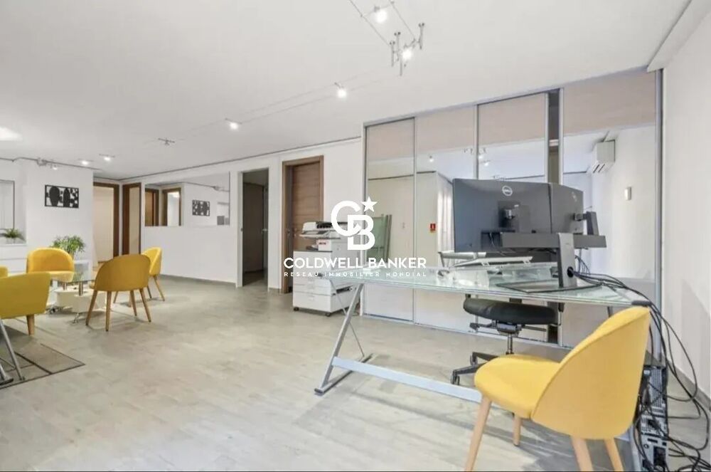 à vendre  Maison Antibes (06600)