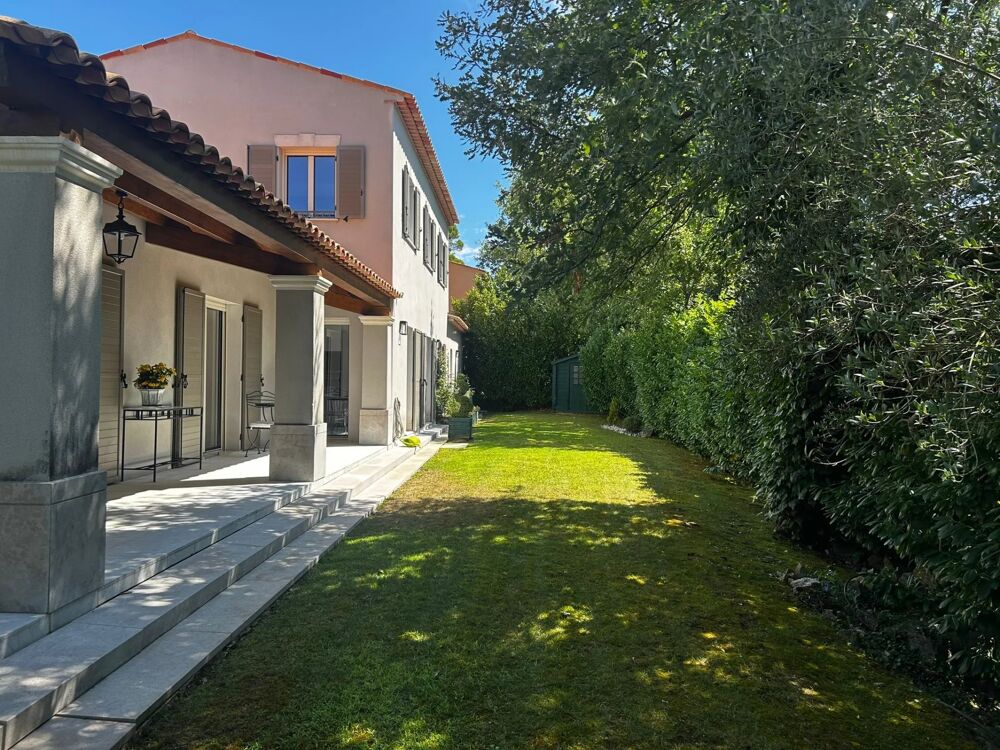 Vente Maison TOURETTES (83) Superbe Villa de 120 m² Dans un domaine de luxe e Tourrettes