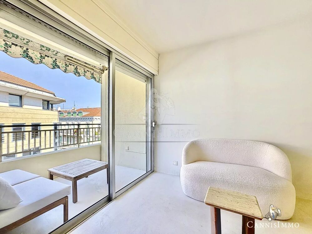 Vente Appartement 2 pièces de 29 m² – Cannes Centre / Rue d'Antibes – Parking Cannes