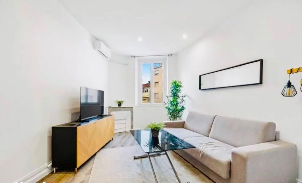 Location Appartement Deux pièces de 35m² avec climatisation Le cannet