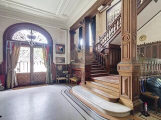  Propri�t�/ch�teau � vendre 15 + pi�ces 1800 m�