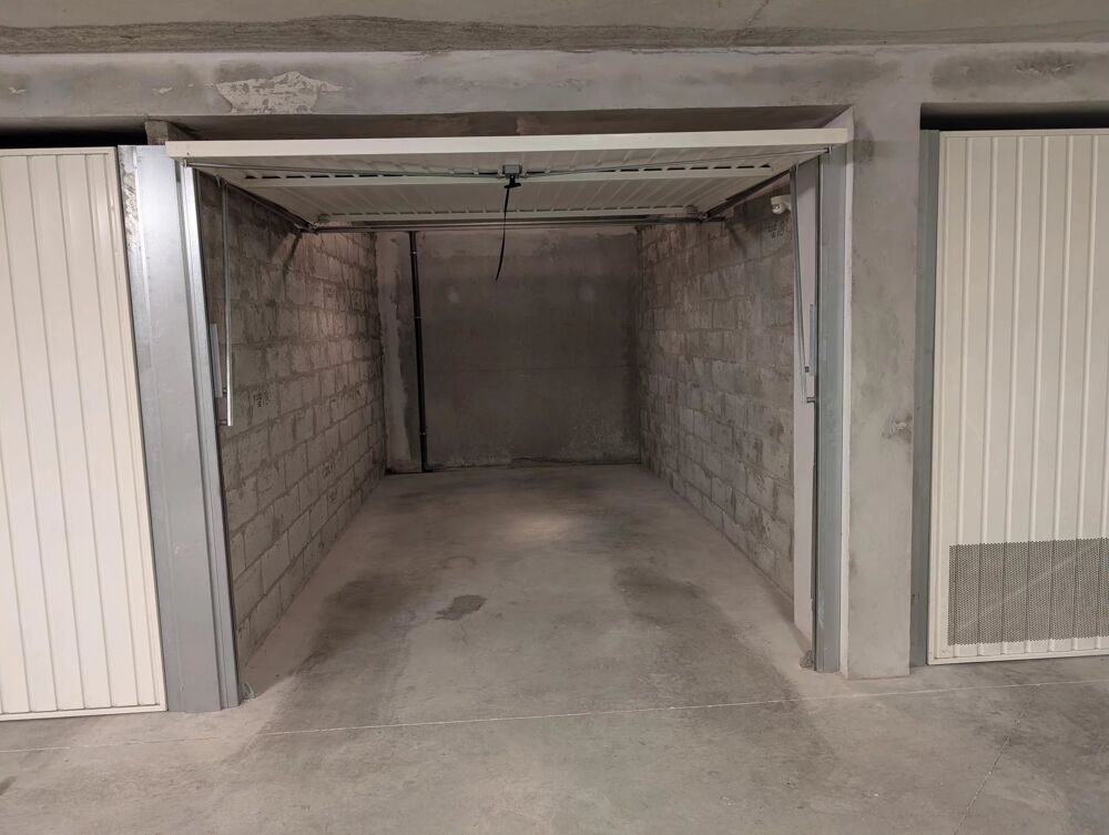 Vente Parking/Garage Croix-Rousse garage fermé 12 m² Lyon 4