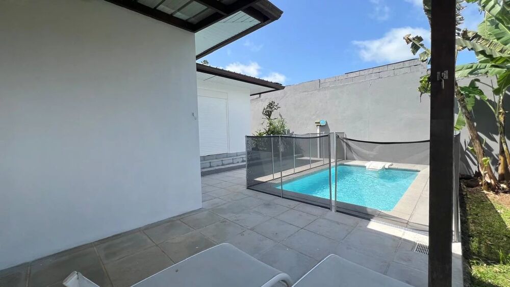 VILLA T5 AVEC PISCINE PROCHE DE TOUTES LES COMMODITÉS  QUARTIER