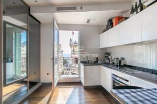 Vente Appartement NICE – VIEUX-NICE | CHARMANT APPARTEMENT 2 PIÈCES, AVEC VUES DÉG Nice