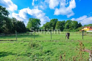  Maison  vendre 9 pices 480 m