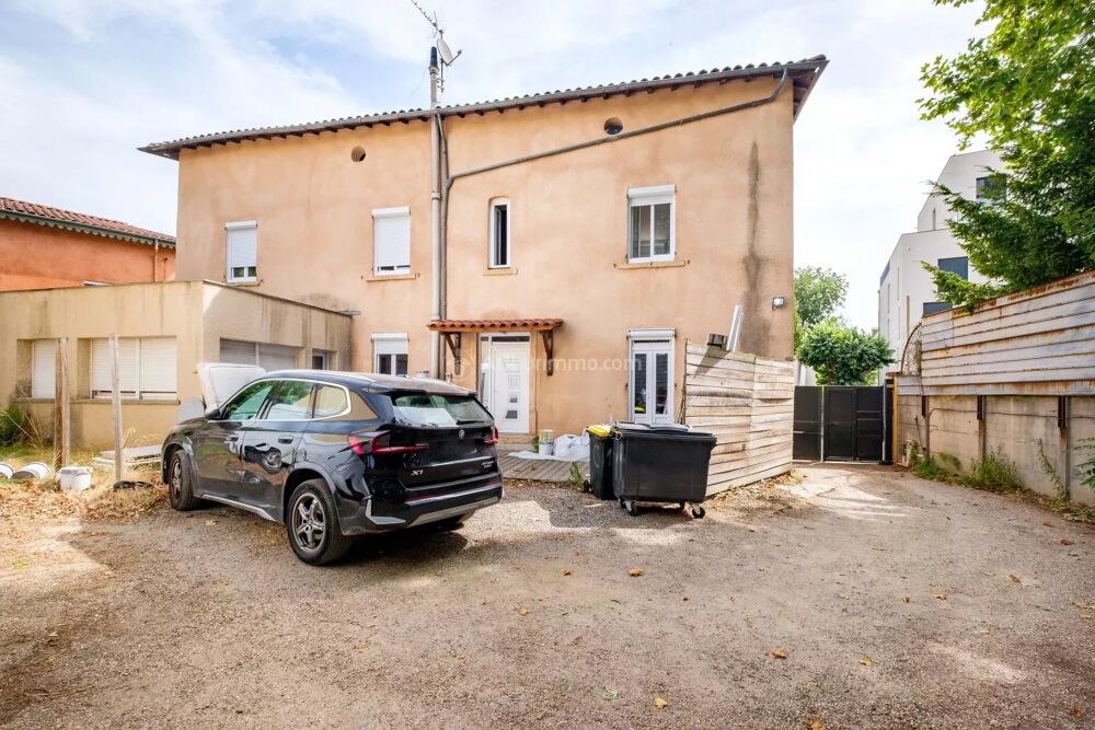 À vendre  Ensemble immobilier de 4 maisons sur une parcelle de