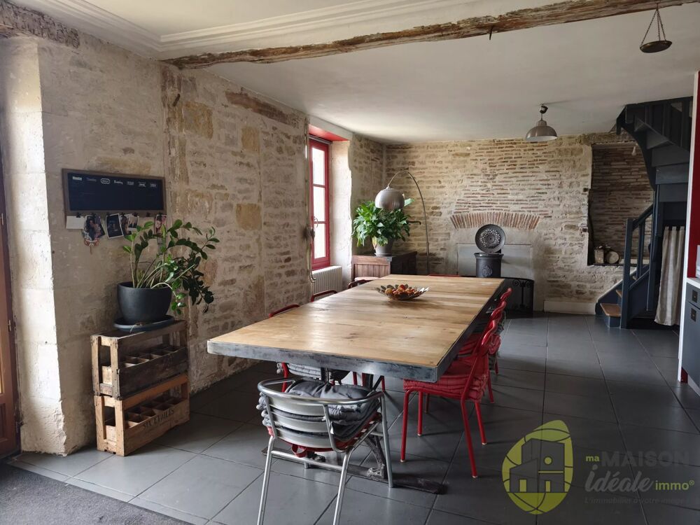 Vente Maison Maison de bourg 8 pi�ces 187m� et d�pendances Bengy-sur-craon