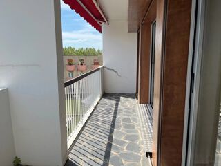  Appartement à louer 5 pièces 160 m²