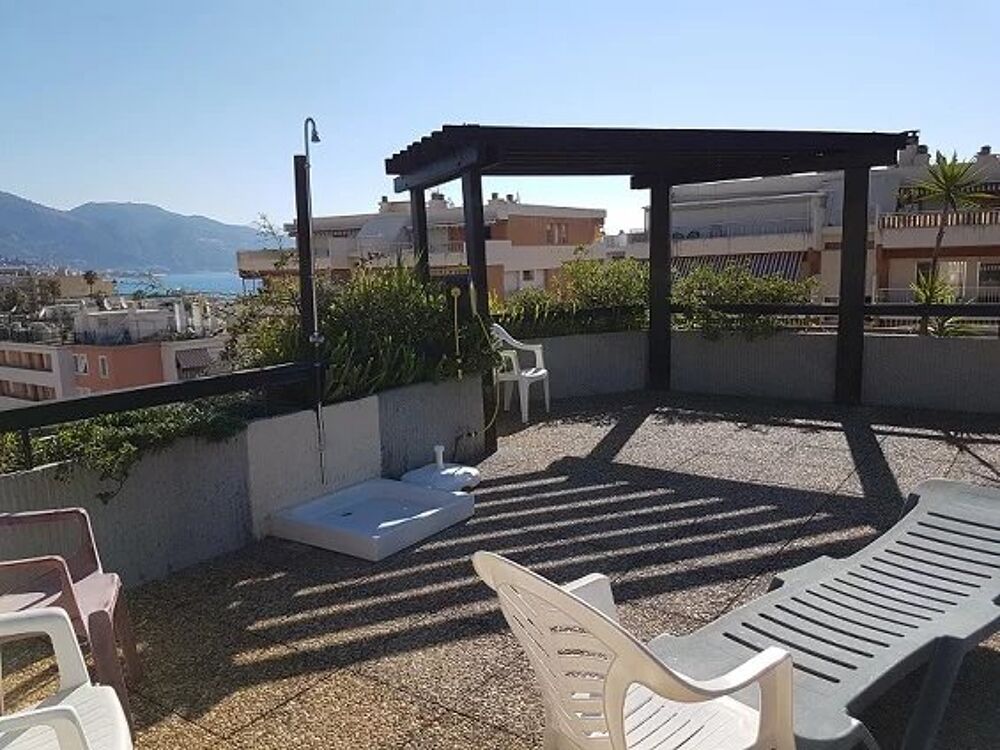 Location Appartement Deux pièces avec spacieux balcon et vue mer Roquebrune-cap-martin