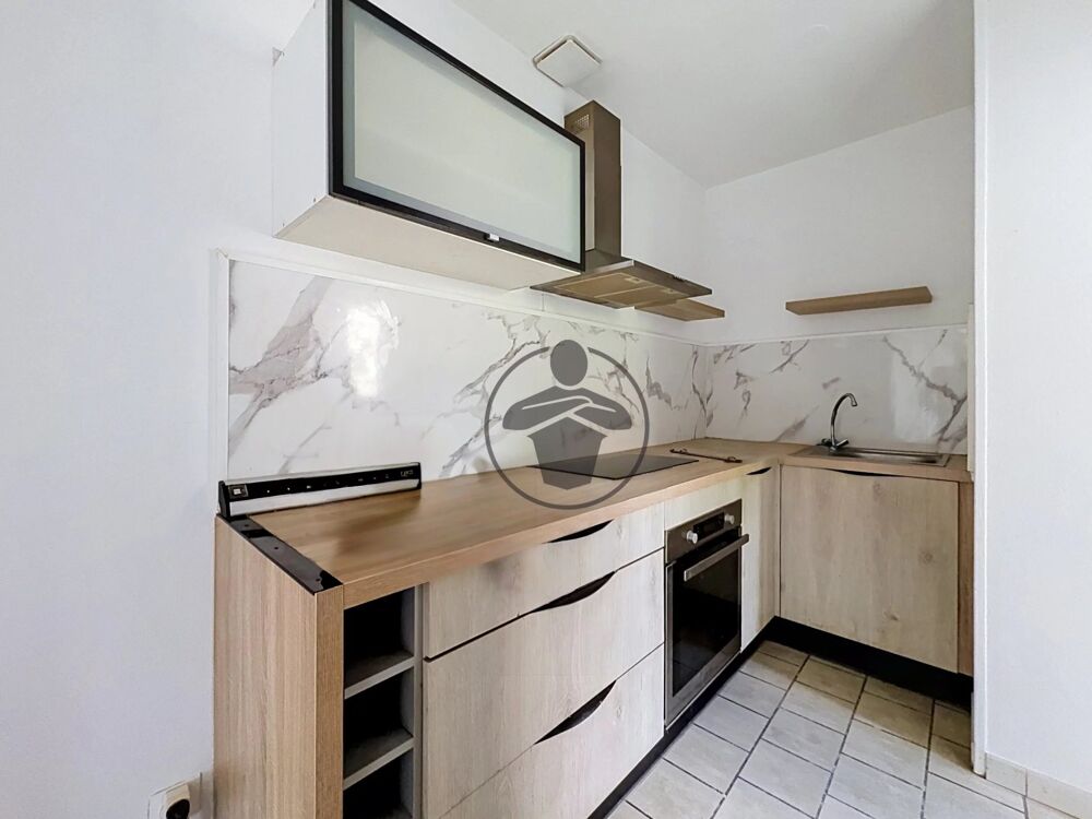Location Appartement T3 RDC CENTRE VILLE AVEC COUR Saint-quentin