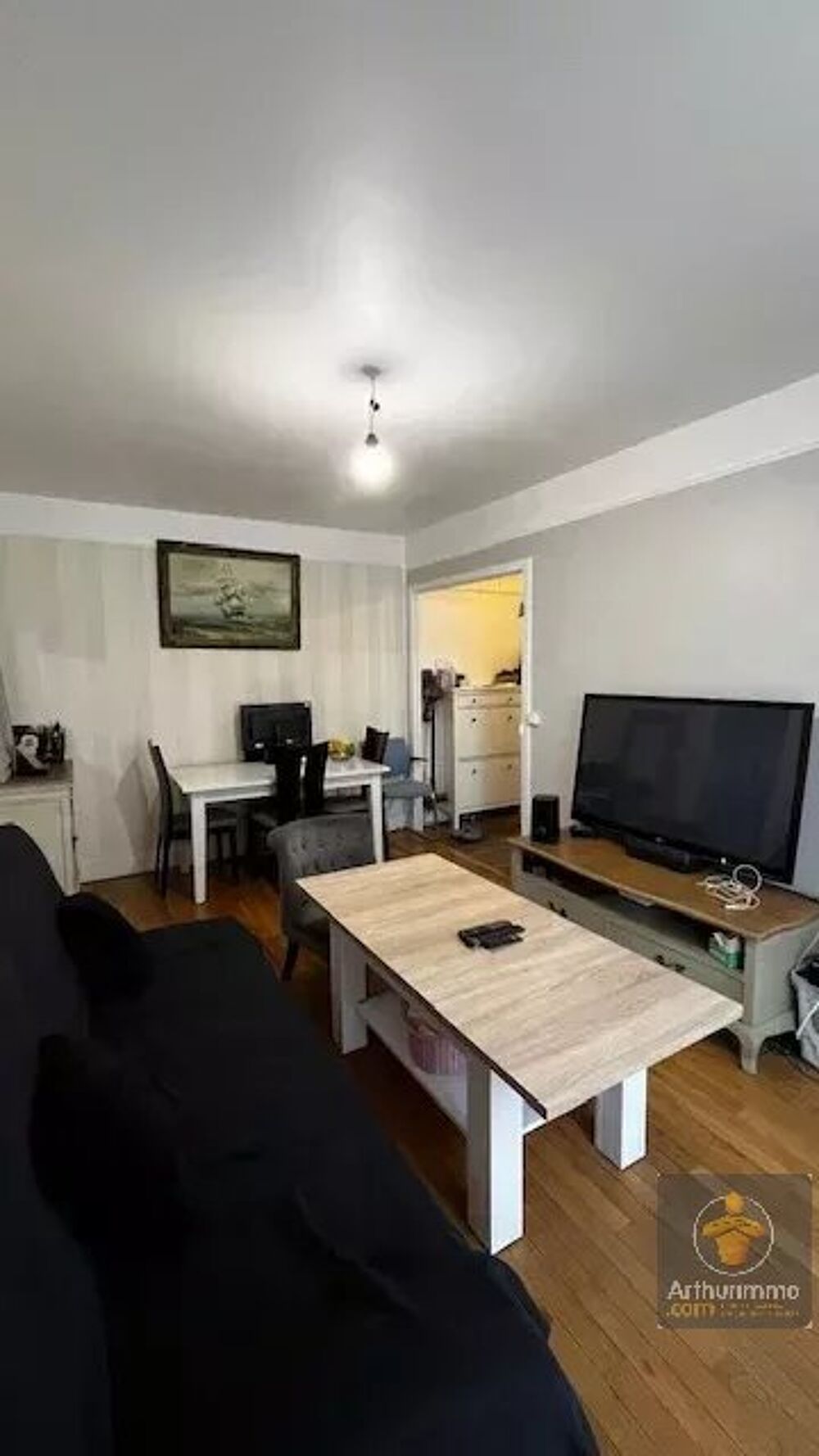 Appartement 2 pièces avec cave en plein centre-ville de Chelles