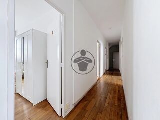  Appartement à louer 2 pièces 96 m²