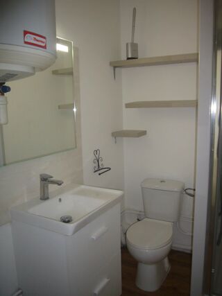  Appartement à louer 2 pièces 37 m²