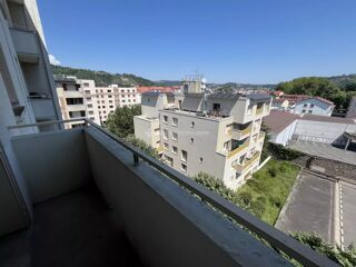  Appartement à louer 3 pièces 53 m²